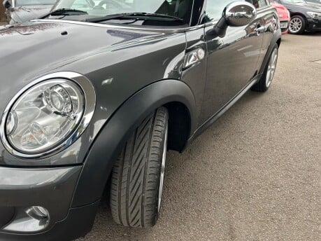 Mini Hatch COOPER SD 15