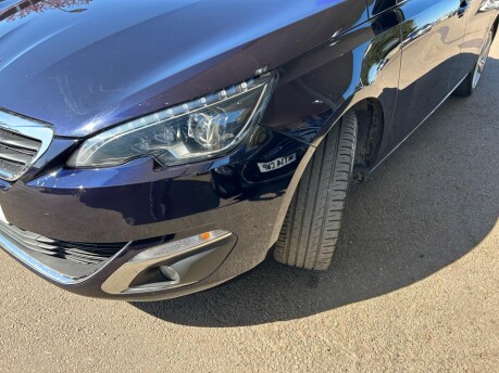 Peugeot 308 BLUE HDI S/S SW ALLURE 13