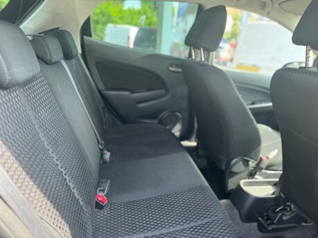 Mazda 2 SPORT VENTURE EDITION 6
