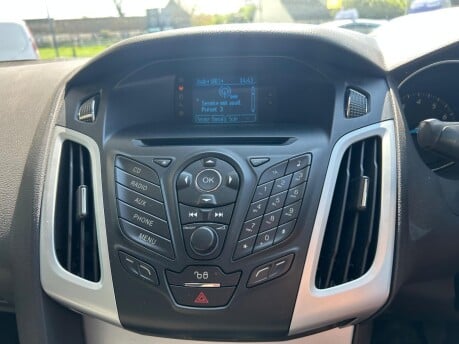 Ford Focus ZETEC 13