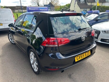 Volkswagen Golf GT TDI BLUEMOTION TECHNOLOGY 11