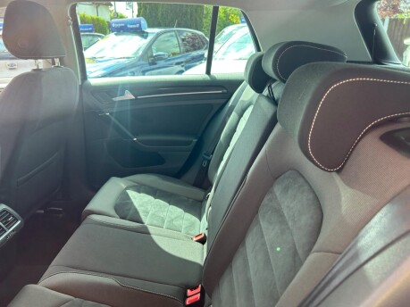 Volkswagen Golf GT TDI BLUEMOTION TECHNOLOGY 23