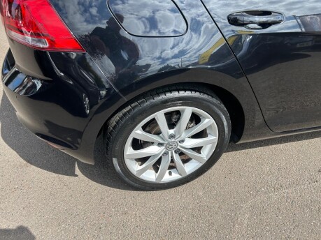 Volkswagen Golf GT TDI BLUEMOTION TECHNOLOGY 27