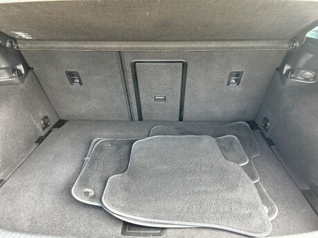 Volkswagen Golf GT TDI BLUEMOTION TECHNOLOGY 32