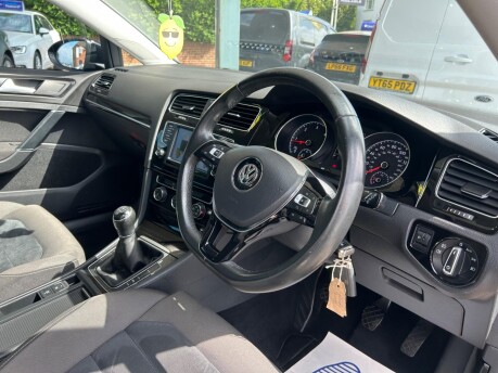 Volkswagen Golf GT TDI BLUEMOTION TECHNOLOGY 33