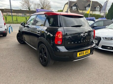 Mini Countryman COOPER D ALL4 8