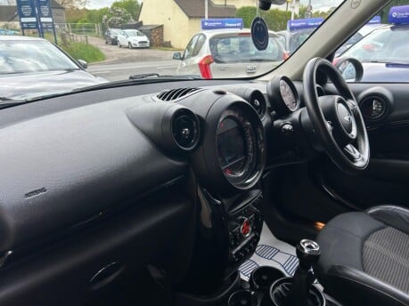 Mini Countryman COOPER D ALL4 18