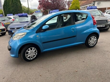 Peugeot 107 URBAN 9