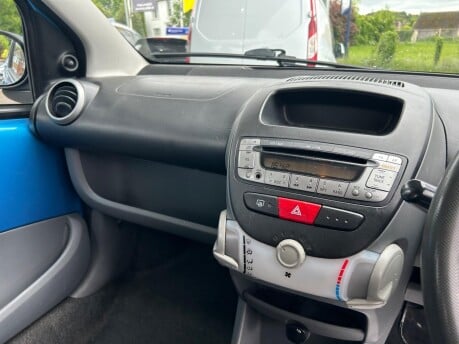 Peugeot 107 URBAN 14