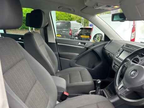 Volkswagen Tiguan SE TDI BLUEMOTION TECHNOLOGY 12