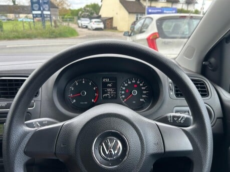 Volkswagen Polo S 12