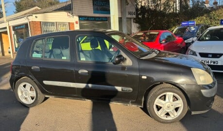Renault Clio DYNAMIQUE 16V 7