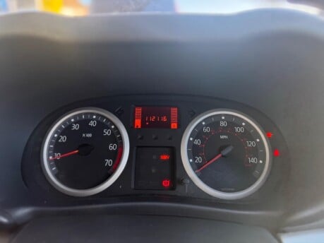 Renault Clio DYNAMIQUE 16V 10