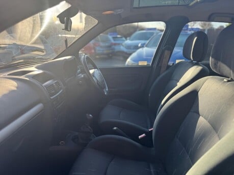 Renault Clio DYNAMIQUE 16V 20