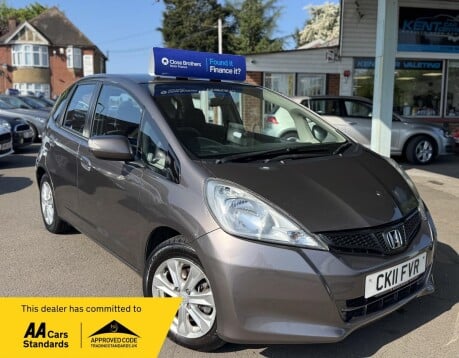 Honda Jazz I-VTEC ES 1