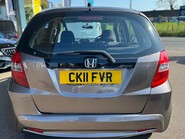 Honda Jazz I-VTEC ES 6