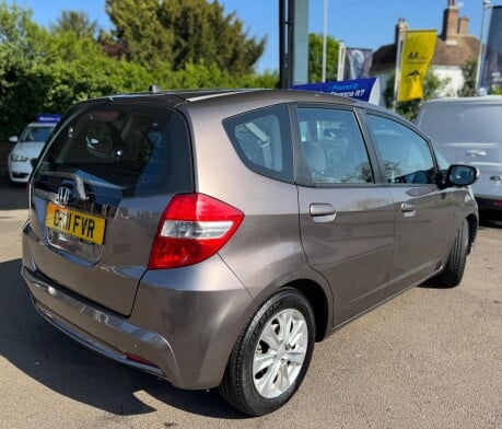 Honda Jazz I-VTEC ES 7