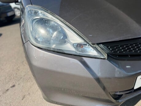 Honda Jazz I-VTEC ES 11