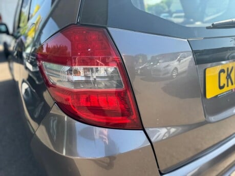Honda Jazz I-VTEC ES 12