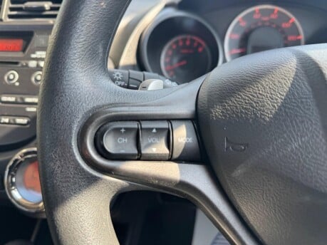 Honda Jazz I-VTEC ES 21