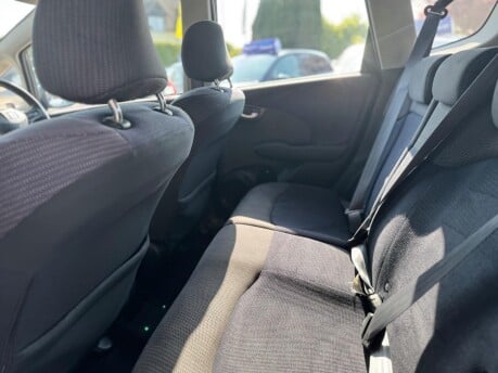 Honda Jazz I-VTEC ES 30