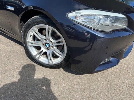 BMW 5 Series 520D M SPORT 12