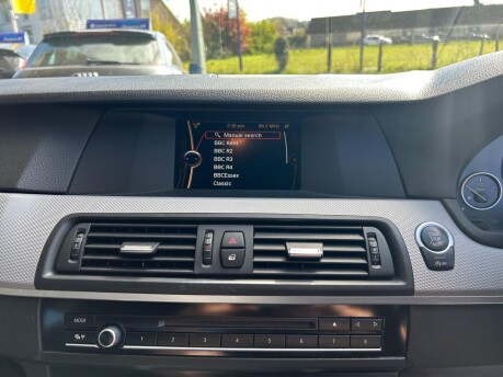BMW 5 Series 520D M SPORT 19