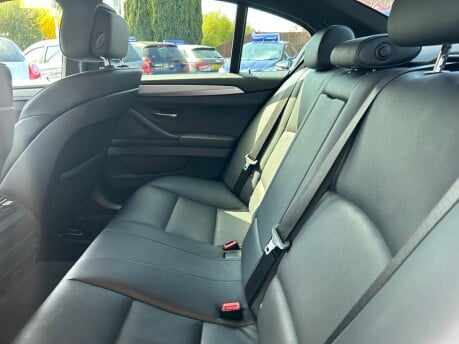 BMW 5 Series 520D M SPORT 28