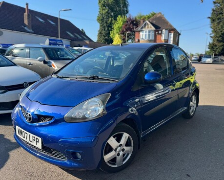 Toyota Aygo BLUE VVT-I 1