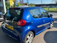 Toyota Aygo BLUE VVT-I 4