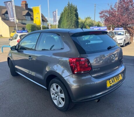 Volkswagen Polo SE DSG 2