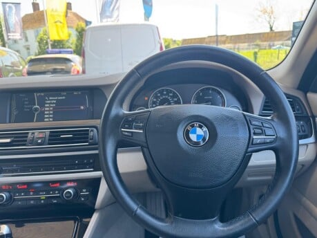 BMW 5 Series 530D SE TOURING 23