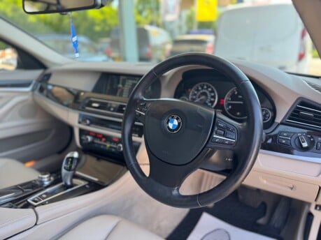 BMW 5 Series 530D SE TOURING 28