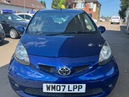 Toyota Aygo BLUE VVT-I 2
