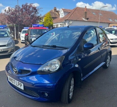 Toyota Aygo BLUE VVT-I 3