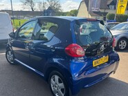Toyota Aygo BLUE VVT-I 5