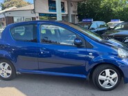 Toyota Aygo BLUE VVT-I 8