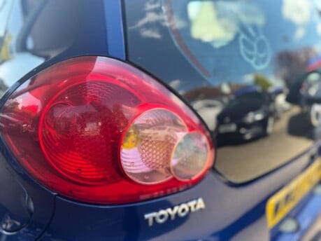 Toyota Aygo BLUE VVT-I 10