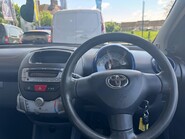 Toyota Aygo BLUE VVT-I 13