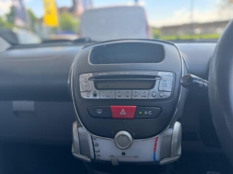 Toyota Aygo BLUE VVT-I 14