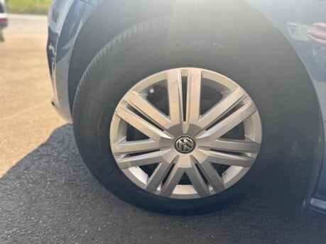 Volkswagen Polo S AC 17
