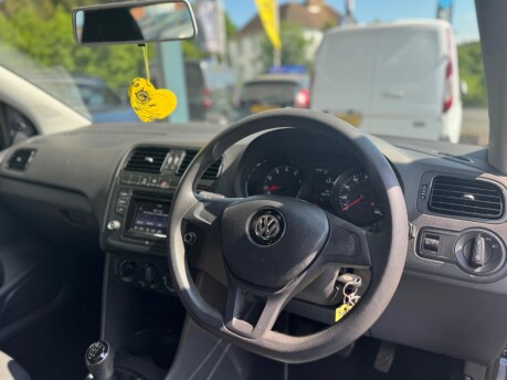 Volkswagen Polo S AC 27