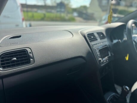 Volkswagen Polo S AC 32
