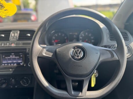 Volkswagen Polo S AC 22