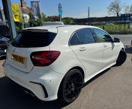 Mercedes-Benz A Class A 200 D AMG LINE PREMIUM 4