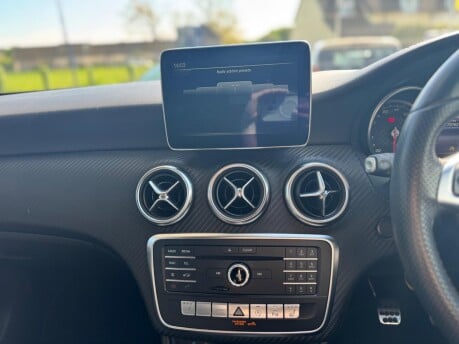 Mercedes-Benz A Class A 200 D AMG LINE PREMIUM 11