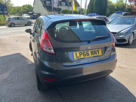 Ford Fiesta ZETEC 6