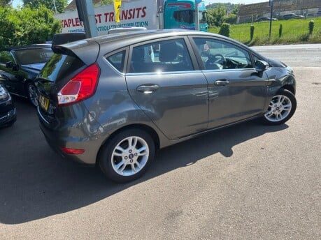 Ford Fiesta ZETEC 7
