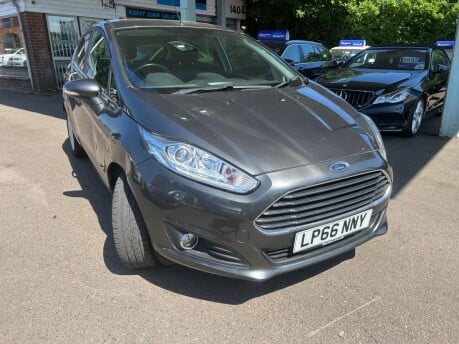 Ford Fiesta ZETEC 13