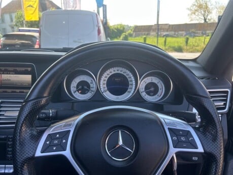 Mercedes-Benz E Class E350 BLUETEC AMG SPORT 37